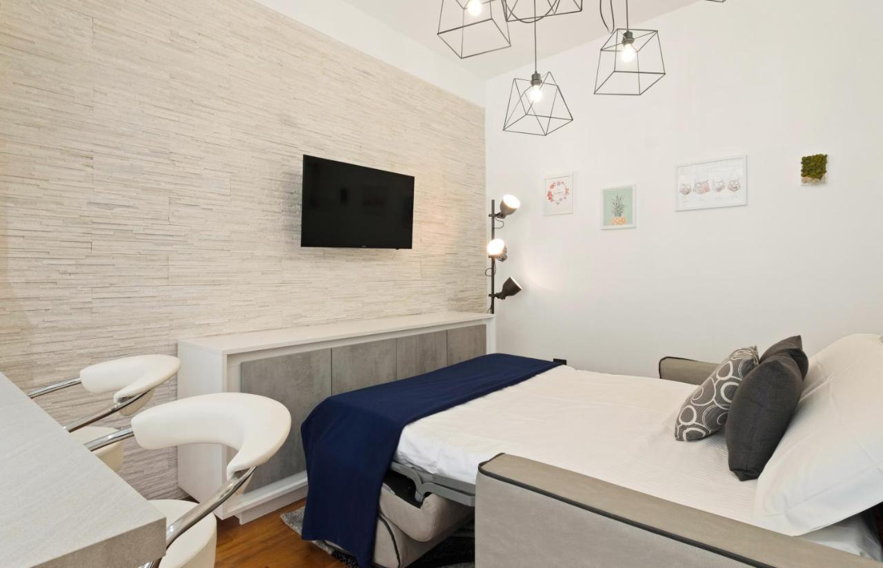 3 Bed Modern Flat - 15 Minutes Walk To Colosseum Roma Dış mekan fotoğraf